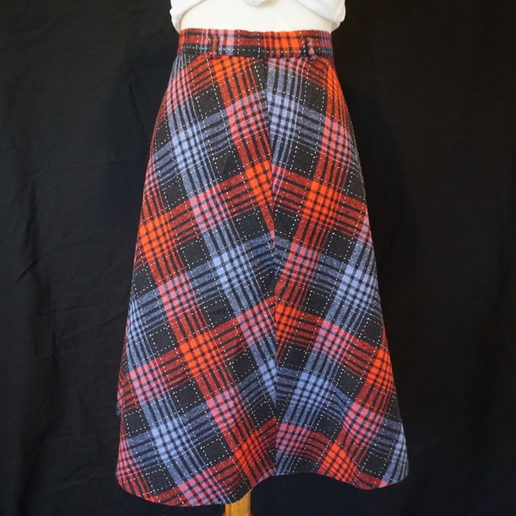 Plaid Vintage High Waisted Skirt - Picture 2 of 7